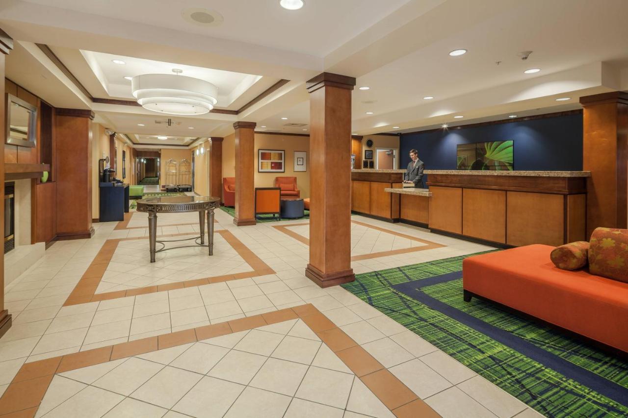 Fairfield Inn And Suites Jacksonville Beach Bagian luar foto