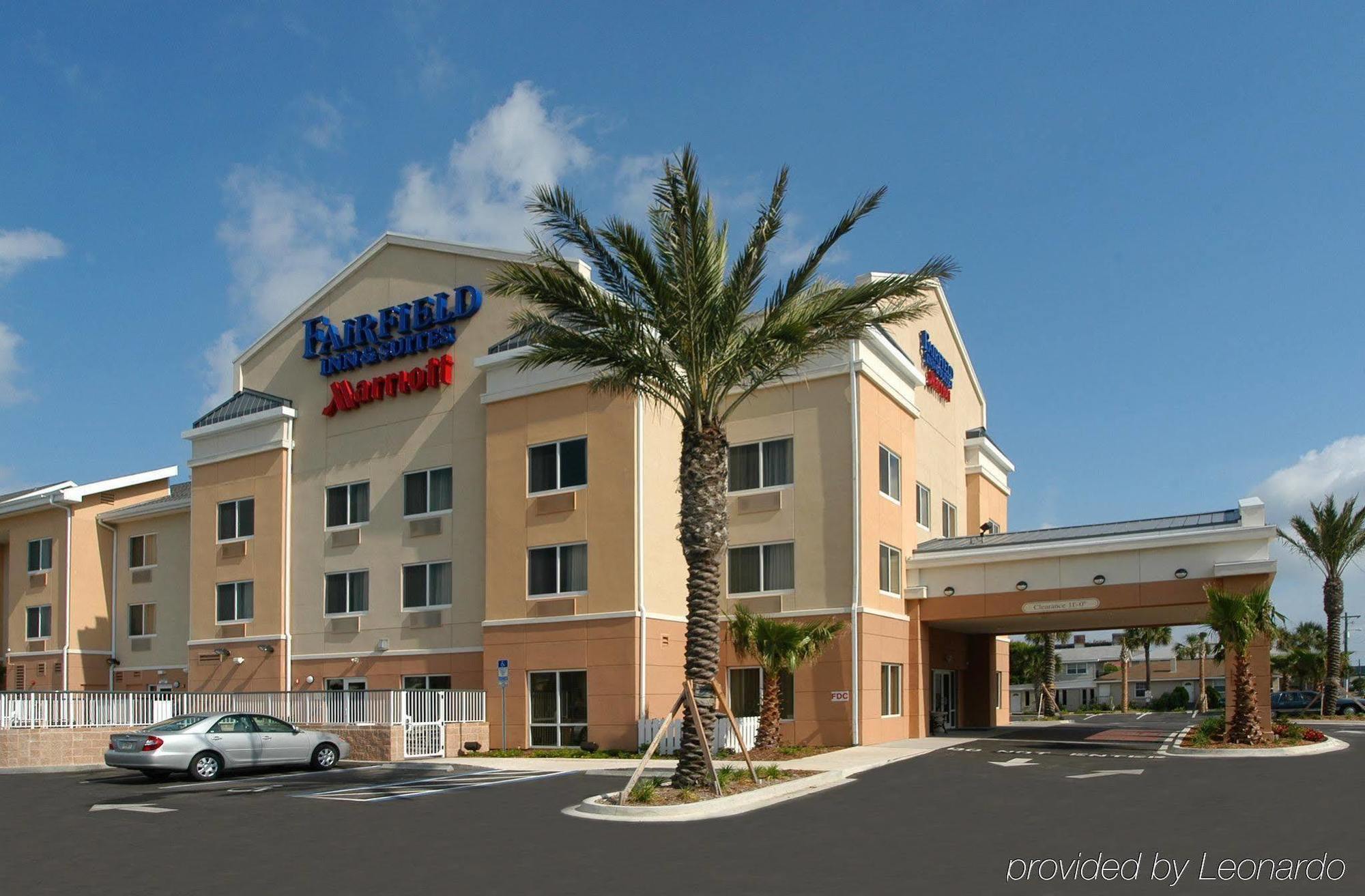 Fairfield Inn And Suites Jacksonville Beach Bagian luar foto