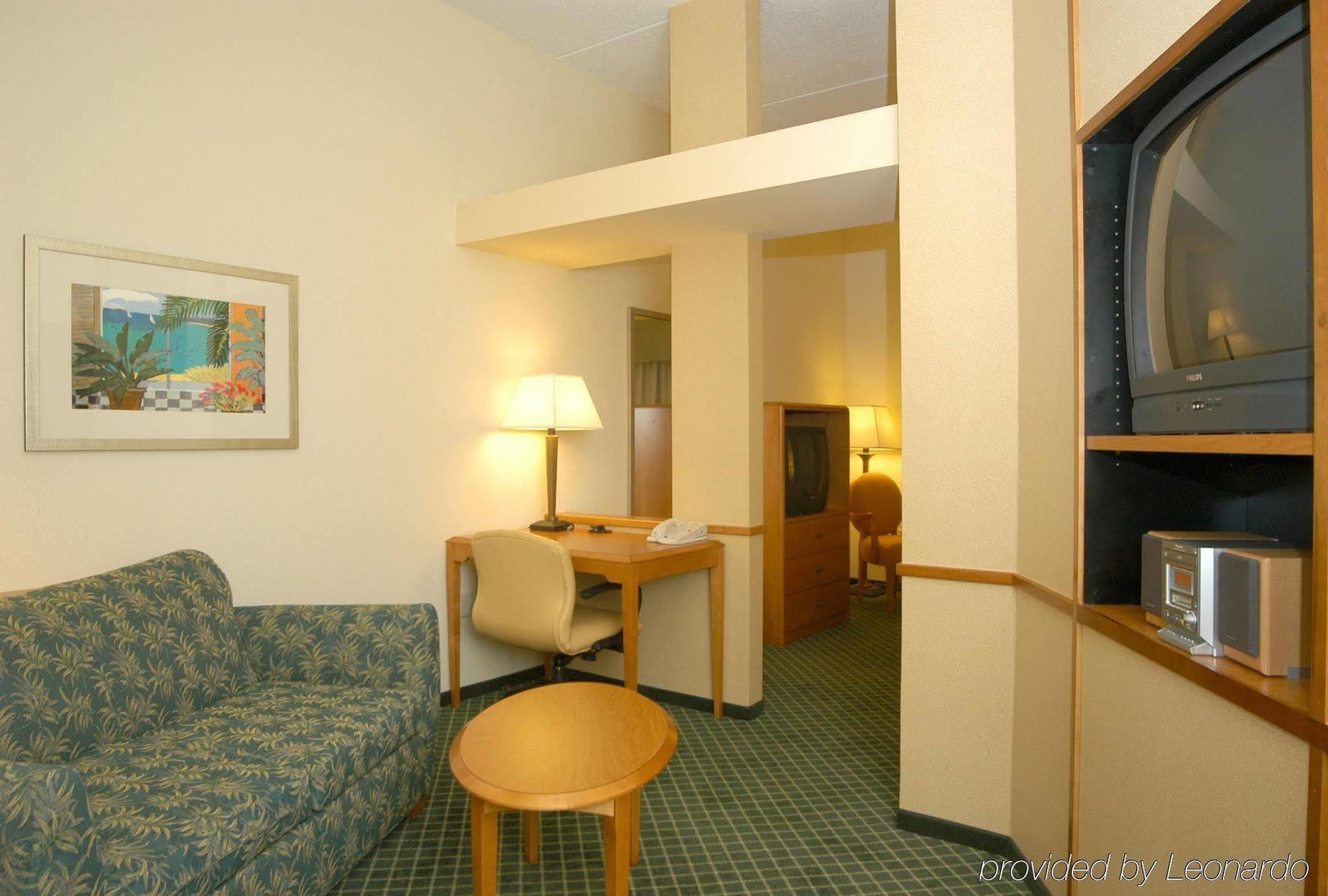 Fairfield Inn And Suites Jacksonville Beach Ruang foto